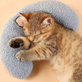 MoonPillow™ | Almofada Meia-Lua de Proteção Cervical para Gatos — Pisando no Leite